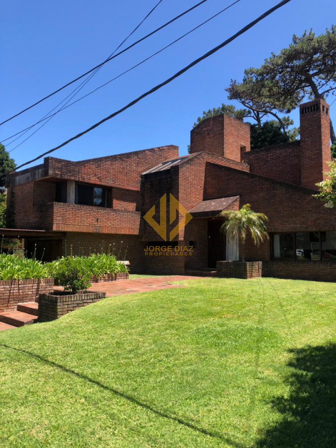  Casa Alquiler Temporada — Parada 6 de la Mansa, Pine Beach, Punta del Este - JDP3491C