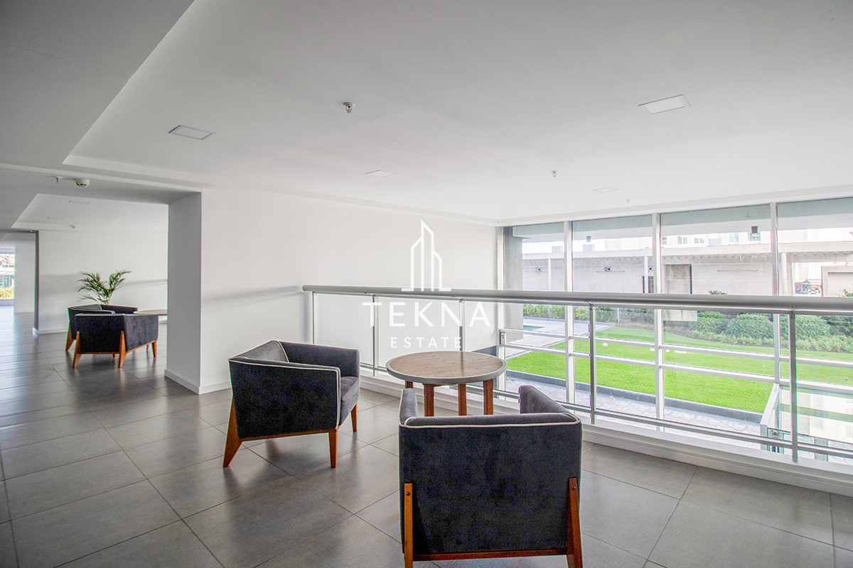 Apartamento ID.9433 - Venta de Apartamento de 2 dormitorios y medio, todos en suite, 3 balcones y parrillero propio, con vista al mar