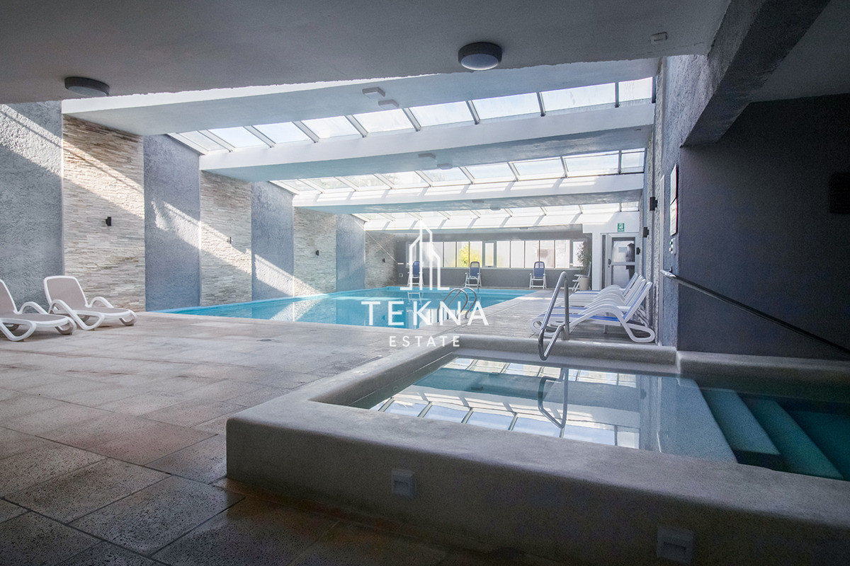 Apartamento ID.9433 - Venta de Apartamento de 2 dormitorios y medio, todos en suite, 3 balcones y parrillero propio, con vista al mar