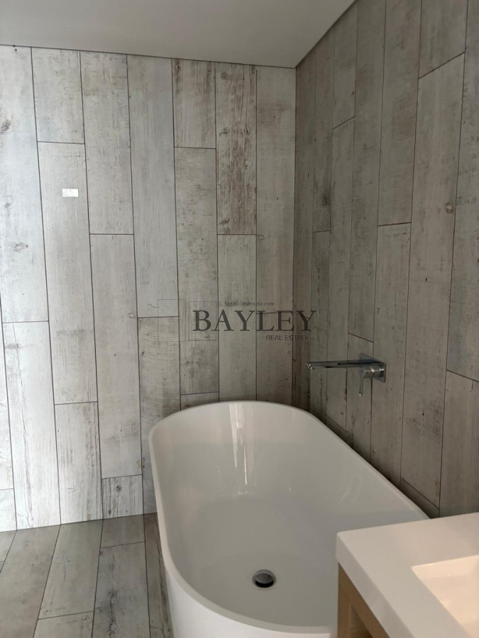 Apartamento ID.12 - Excelente apartamento en el edificio Surfside