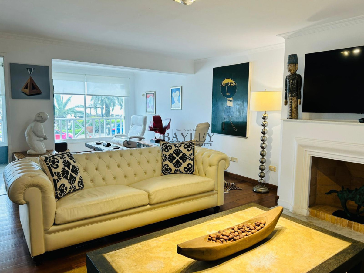 Apartamento ID.2 - APARTAMENTO FRENTE AL PUERTO DE PUNTA DEL ESTE, EDIFICIO NEW PORT UNIDAD 102