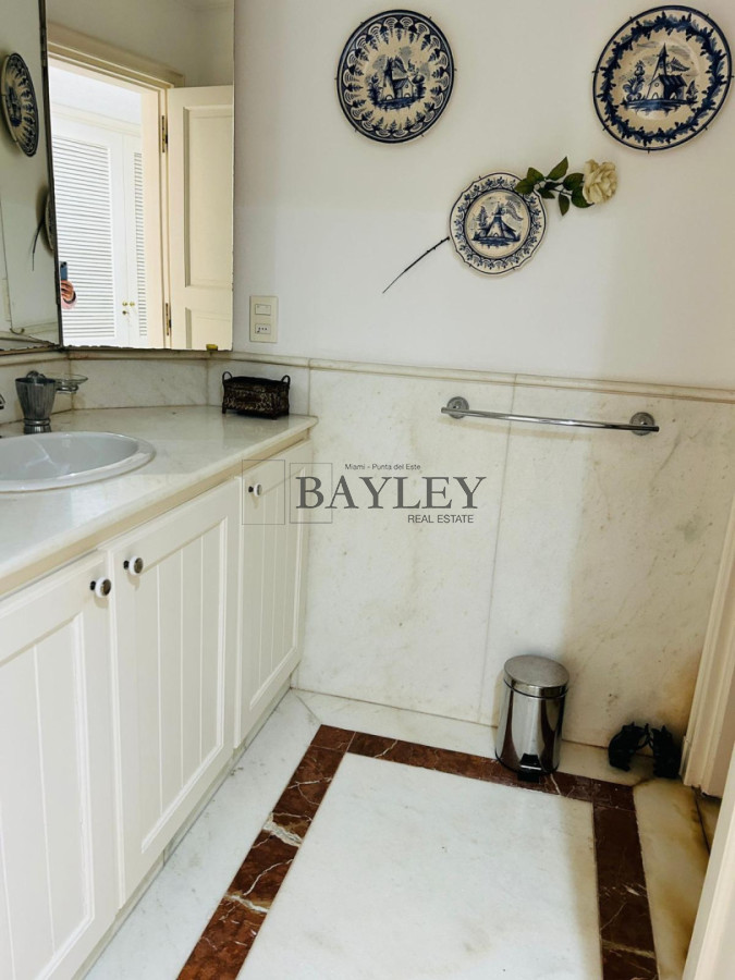 Apartamento ID.2 - APARTAMENTO FRENTE AL PUERTO DE PUNTA DEL ESTE, EDIFICIO NEW PORT UNIDAD 102