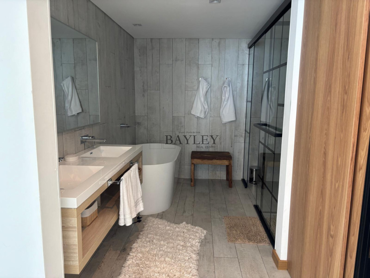 Apartamento ID.15 - Excelente aparatamento ubicado en Surfside 