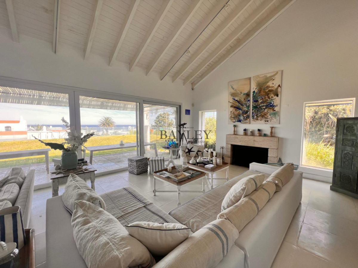 Casa ID.6 - CASA EN LA BARRA CON VISTA AL MAR