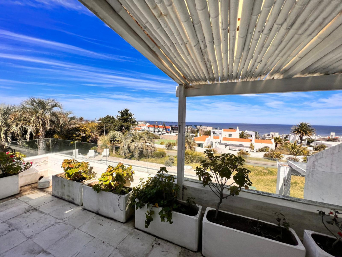 Casa ID.6 - CASA EN LA BARRA CON VISTA AL MAR