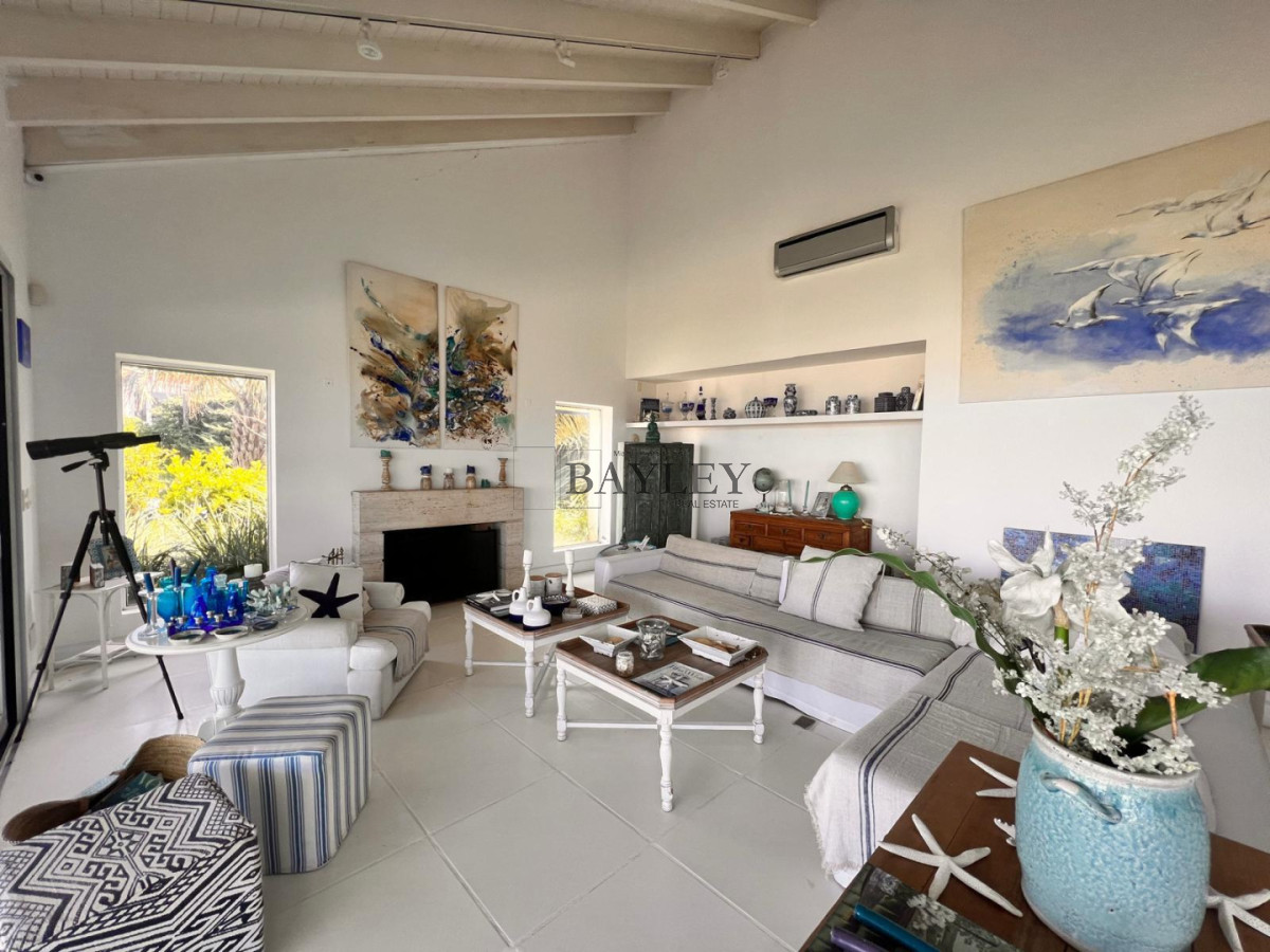 Casa ID.6 - CASA EN LA BARRA CON VISTA AL MAR