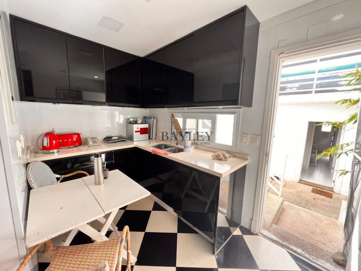 Casa ID.6 - CASA EN LA BARRA CON VISTA AL MAR