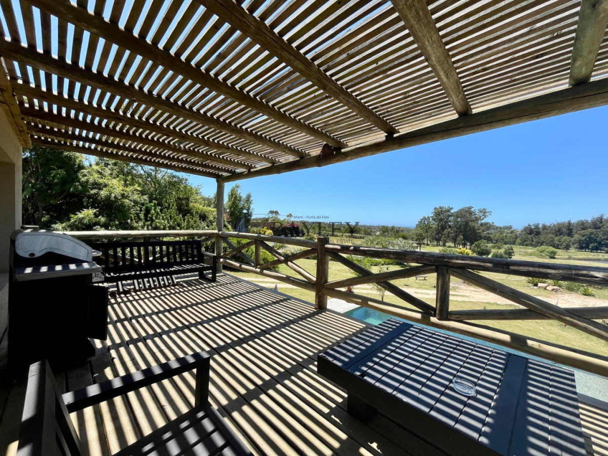 Casa ID.27 - Hermosa casa ubicada en Manantiales , Pueblo Coyote.