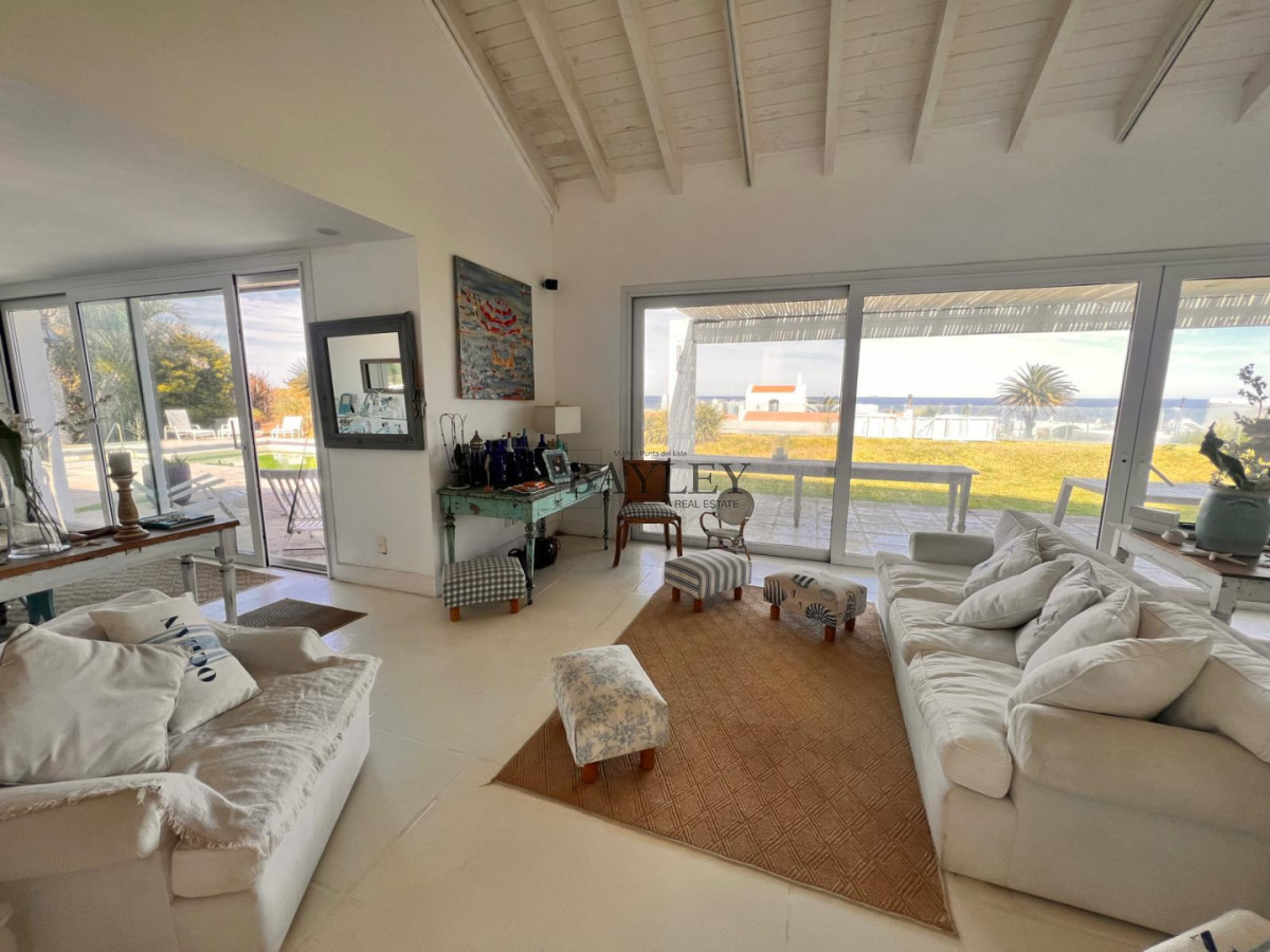 Casa ID.6 - CASA EN LA BARRA CON VISTA AL MAR