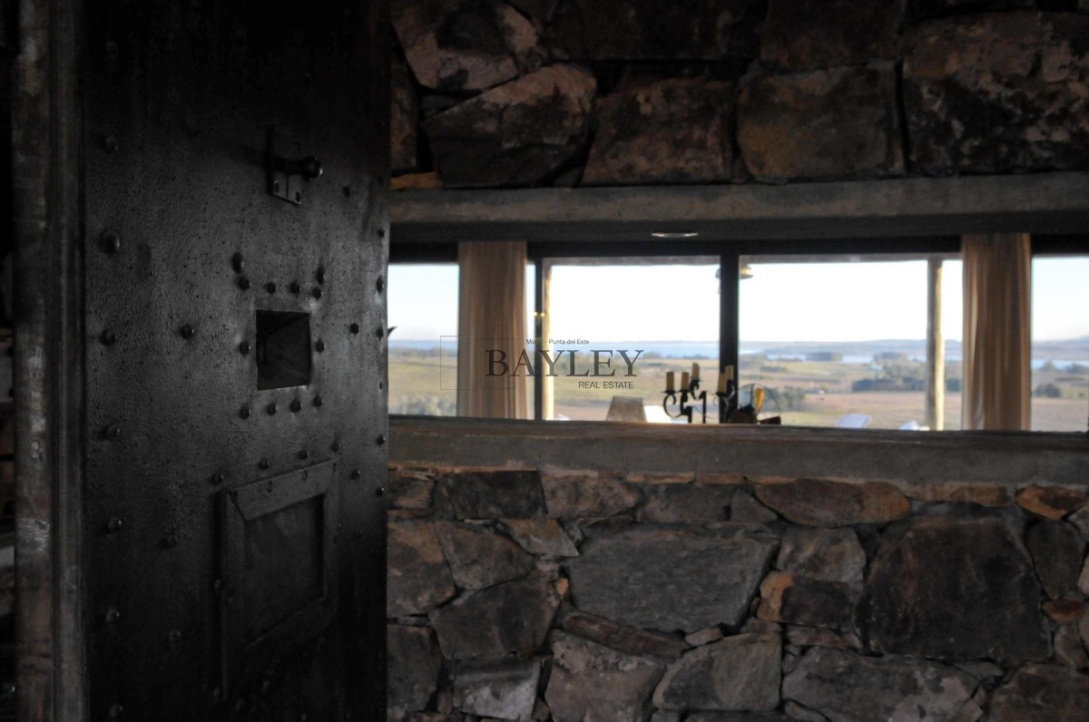 Chacra ID.8 - Chacra ubicada en Punta Ballena, Ruta 12, con excelente vista a la Laguna del Sauce