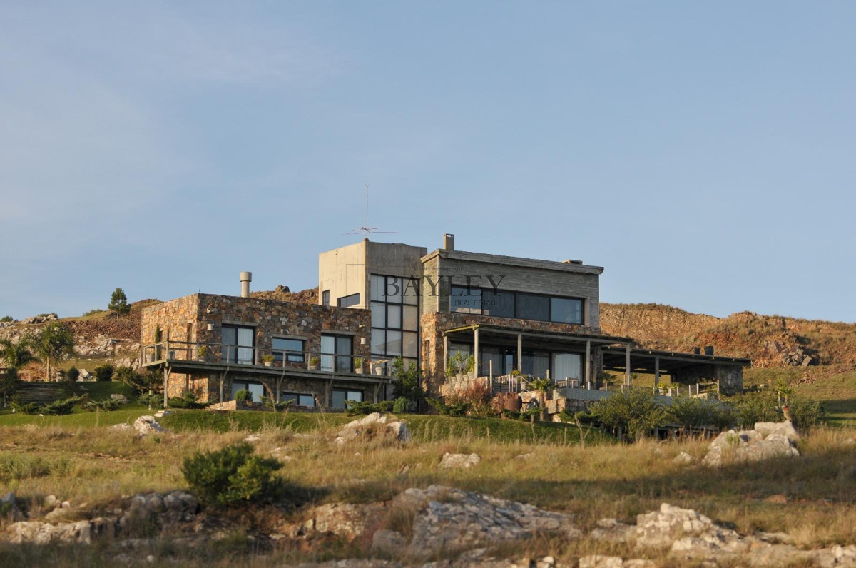 Chacra ID.8 - Chacra ubicada en Punta Ballena, Ruta 12, con excelente vista a la Laguna del Sauce