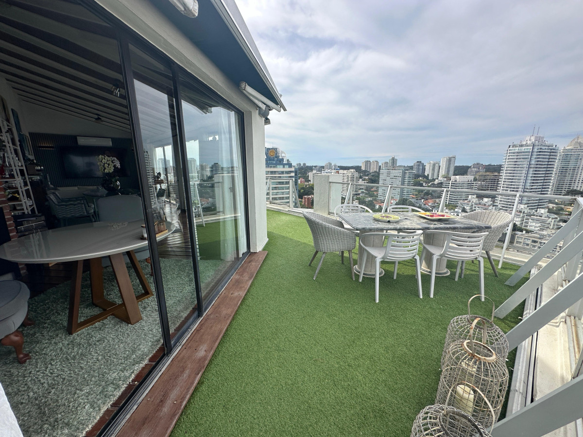 Apartamento ID.711 - Apartamento en Alquiler, vista panoramica, playa brava.