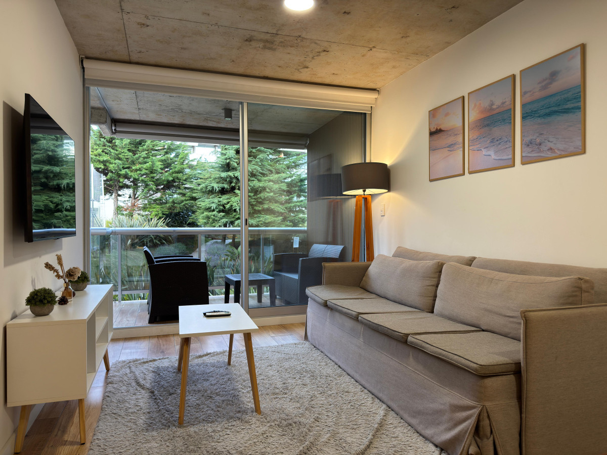 Apartamento ID.1092 - Departamento en Alquiler, punta del este. 