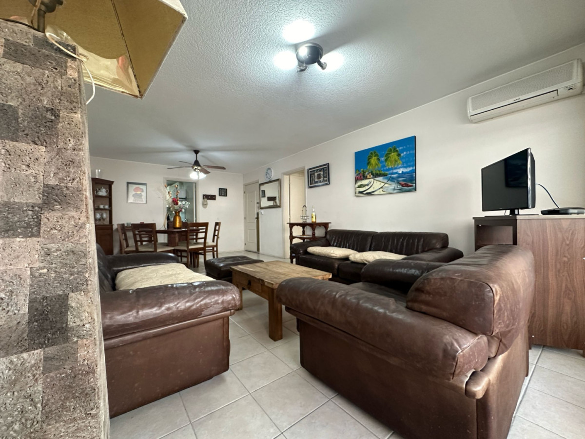 Apartamento ID.2242 - Departamento en VENTA, tres dormitorios.