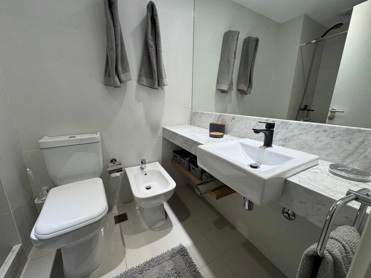 Apartamento ID.1188 - Departamento en alquiler, Playa mansa Punta del este