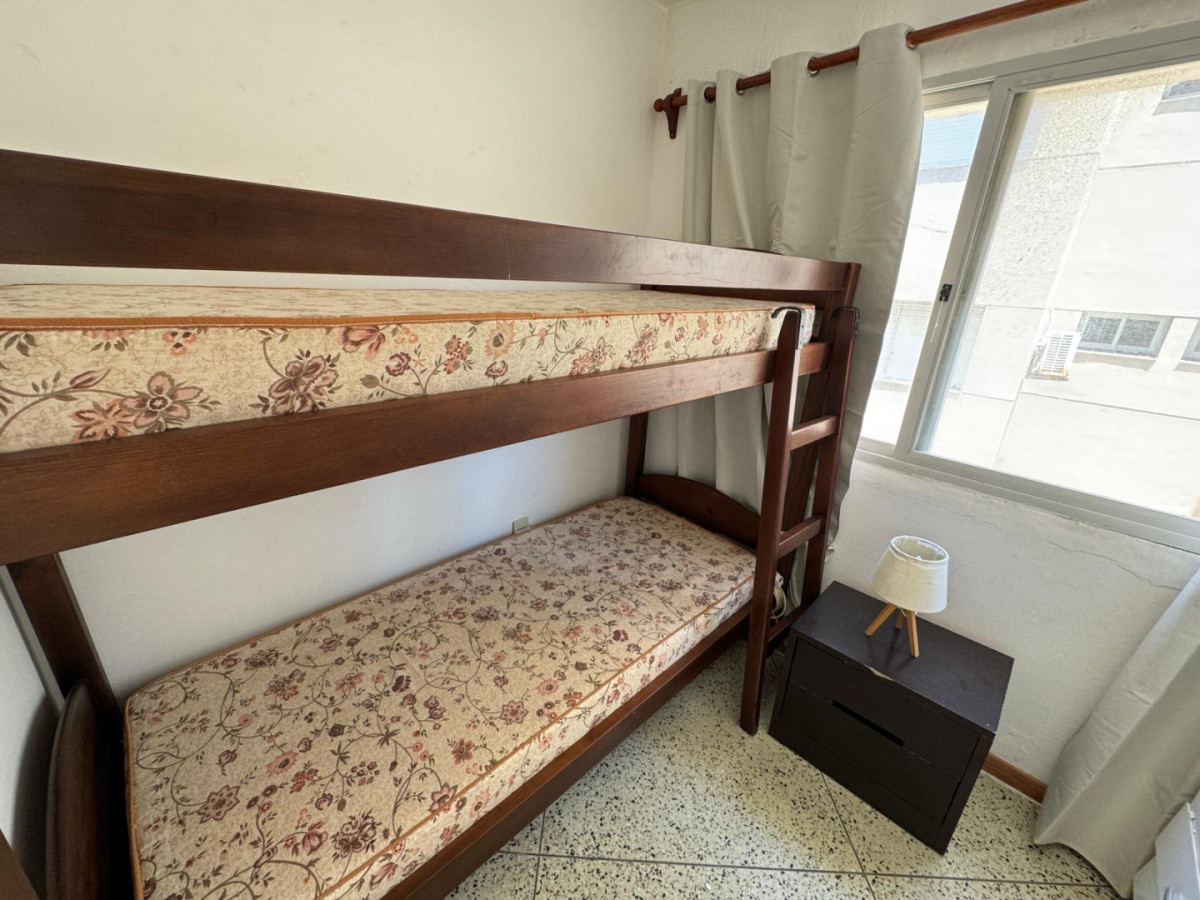 Apartamento ID.2247 - Alquiler disponible, temporada 2026, Punat del este.