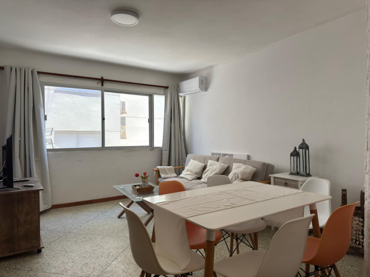 Apartamento ID.2247 - Alquiler disponible, temporada 2026, Punat del este.