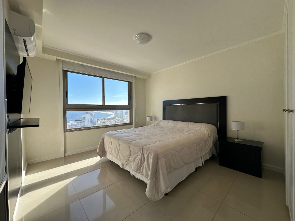 Apartamento ID.472 - Alquiler temporal y venta, de apto primera linea playa brava.