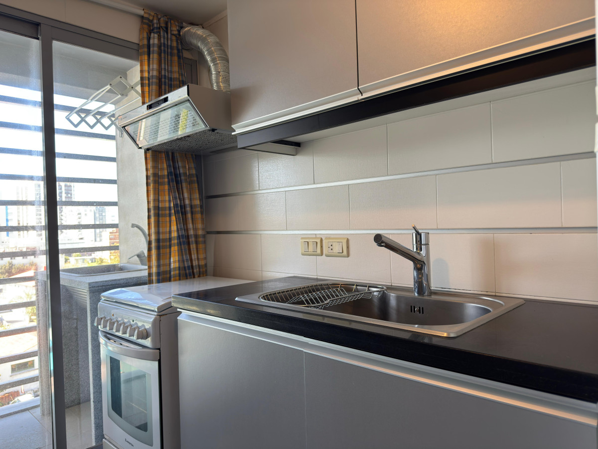 Apartamento ID.2210 - Alquiler de departamento, dos dormitorios, punta del este.