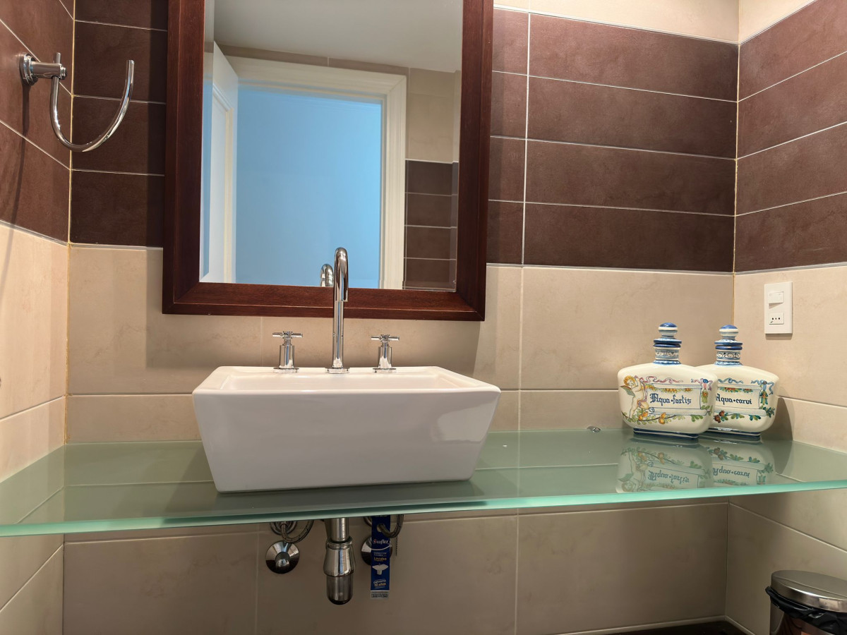 Apartamento ID.473 - Alquiler temporal y venta, de apto primera linea playa brava.