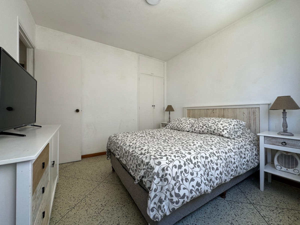 Apartamento ID.2247 - Alquiler disponible, temporada 2026, Punat del este.