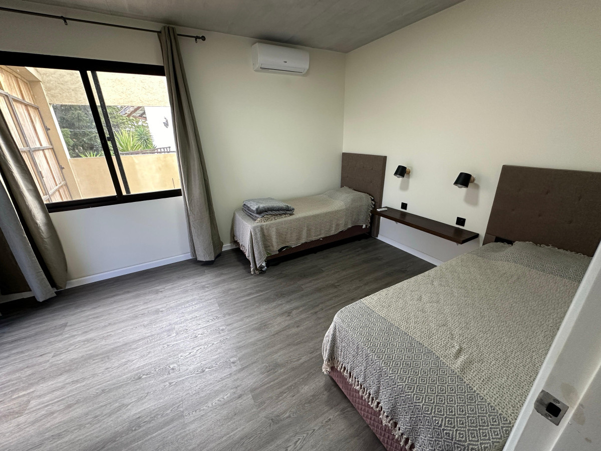 Casa ID.694 - Hermosa casa en alquiler temporal, Pinares, punta del este.