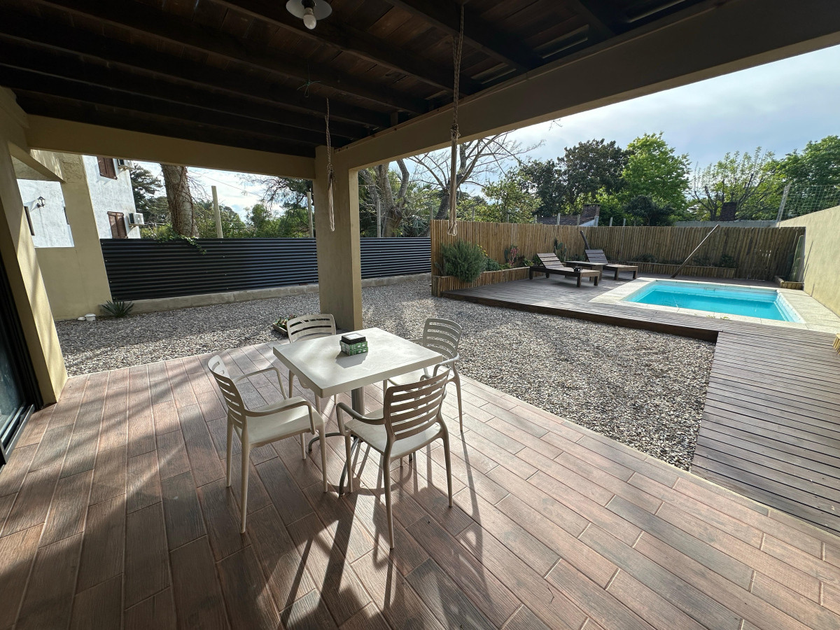 Casa ID.694 - Hermosa casa en alquiler temporal, Pinares, punta del este.