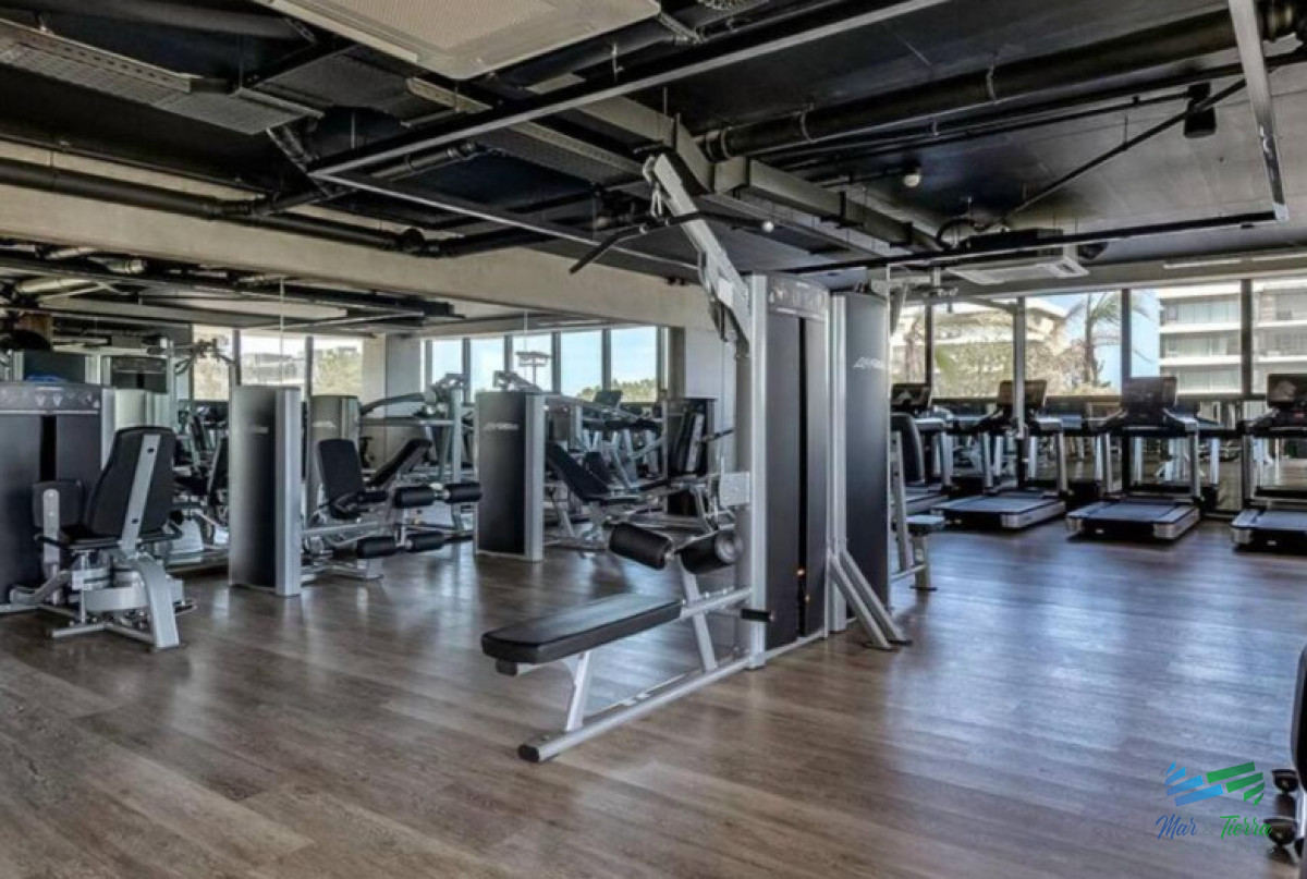 Apartamento ID.5731 - Oportunidad en Surfside - Piso alto | 1 Dormitorio + Toilette