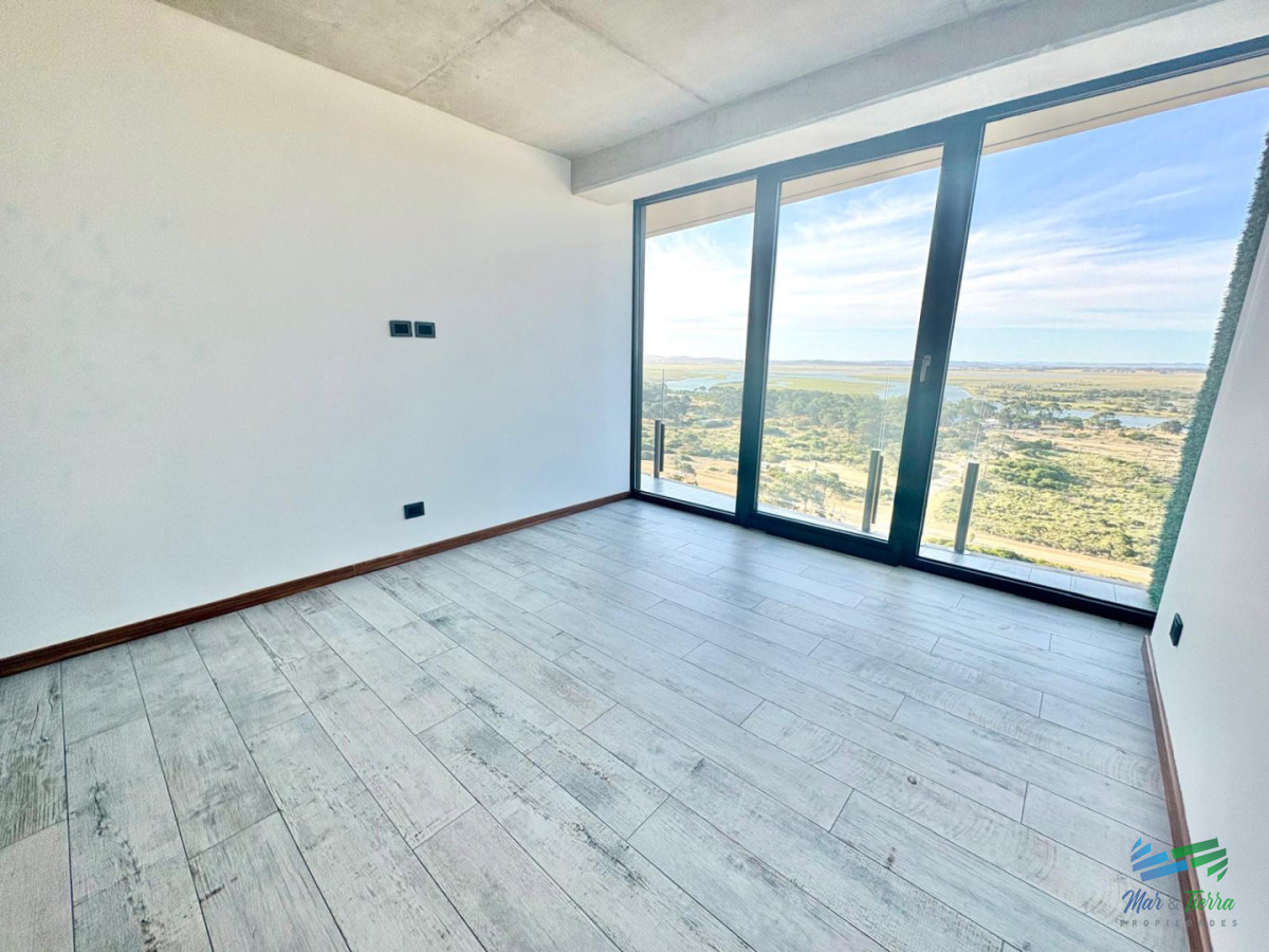 Apartamento ID.5731 - Oportunidad en Surfside - Piso alto | 1 Dormitorio + Toilette