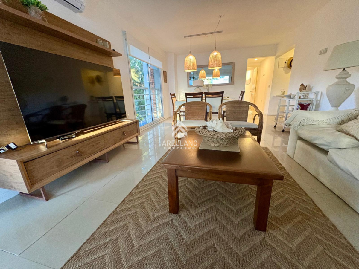 Apartamento ID.6163 - Apartamento de 2 dormitorios en Edificio Fairmont - Punta del Este