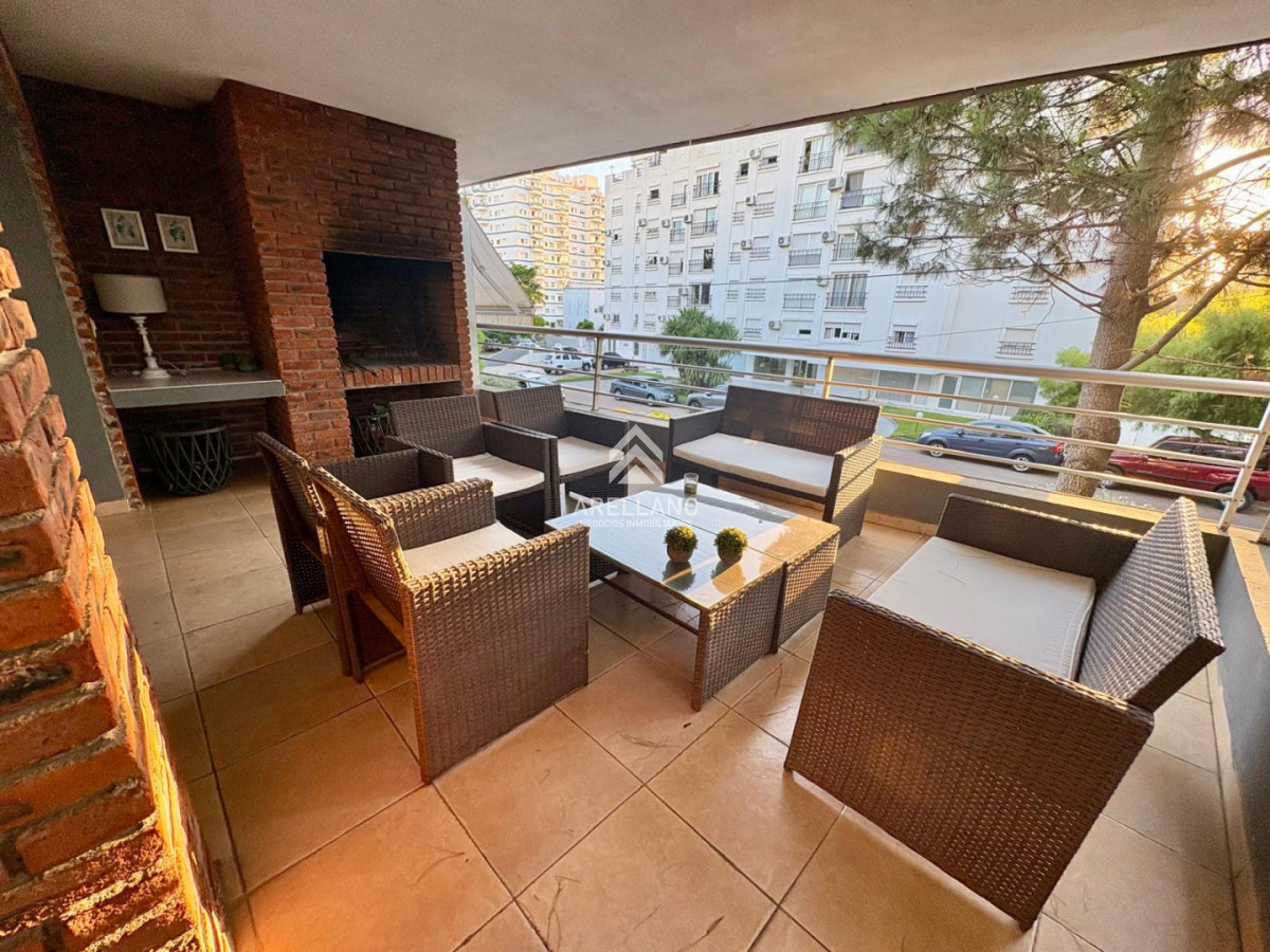 Apartamento ID.6163 - Apartamento de 2 dormitorios en Edificio Fairmont - Punta del Este
