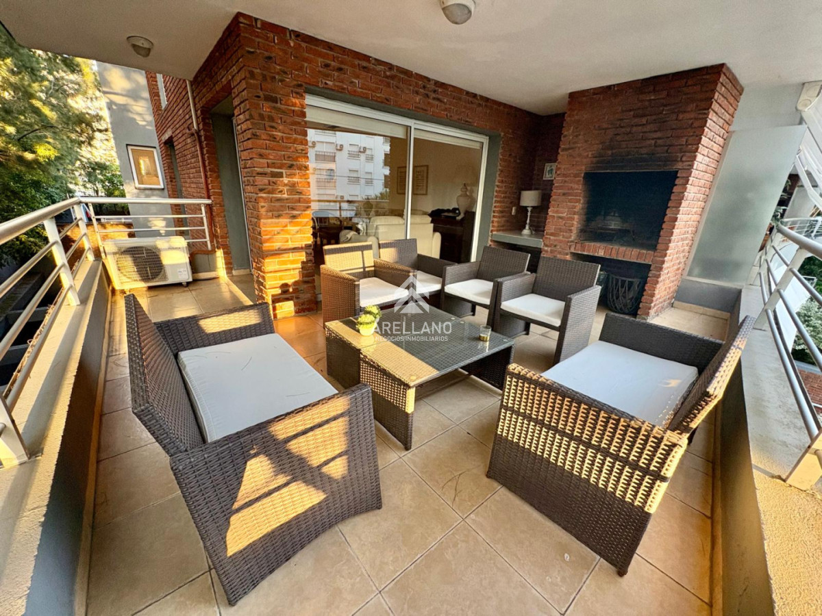 Apartamento ID.6163 - Apartamento de 2 dormitorios en Edificio Fairmont - Punta del Este