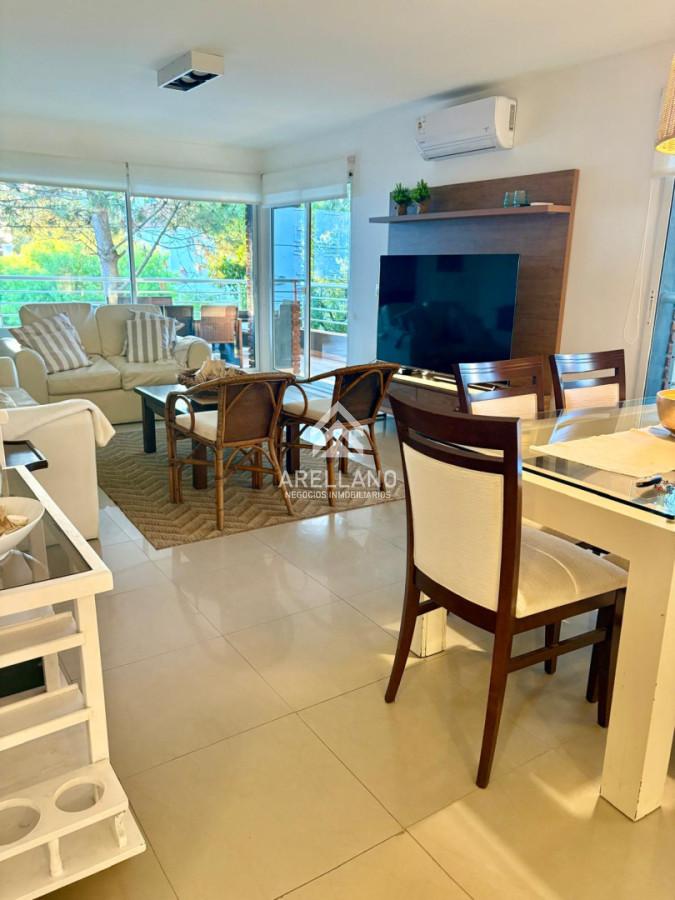 Apartamento ID.6163 - Apartamento de 2 dormitorios en Edificio Fairmont - Punta del Este