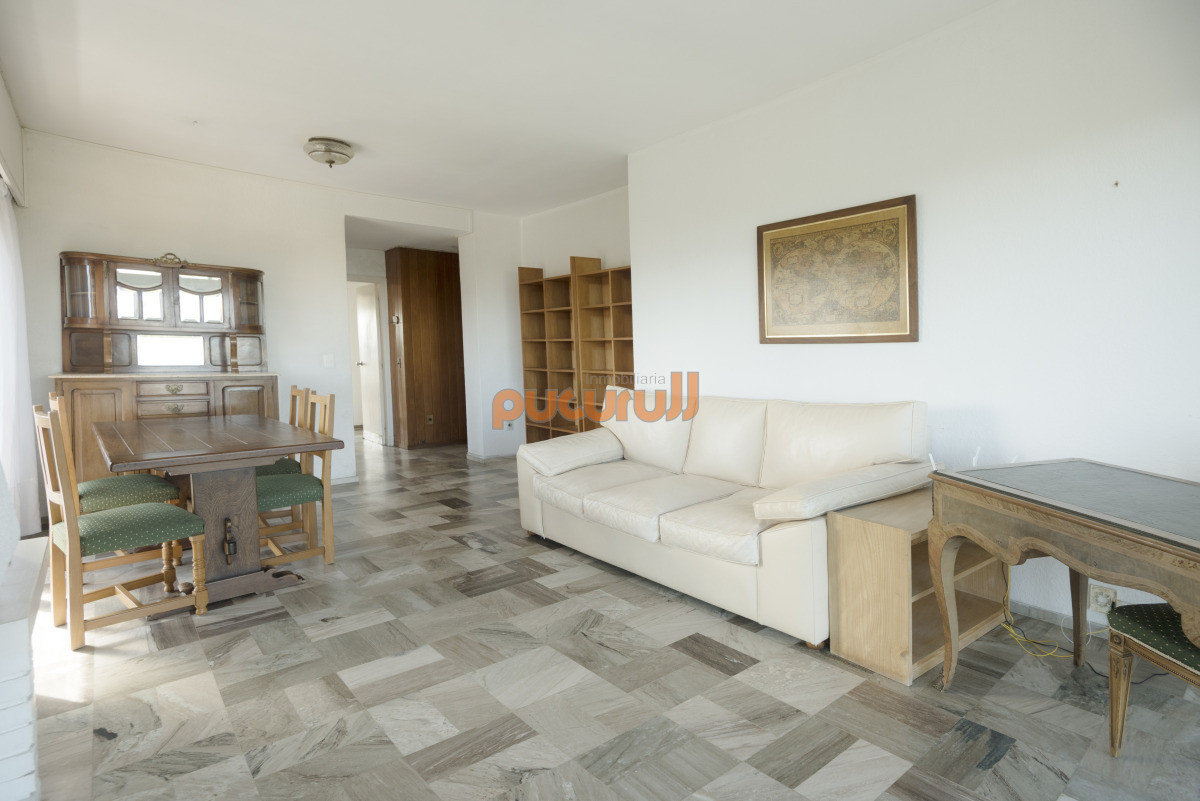 Apartamento ID.2707 - Piso Alto en Panorámico II