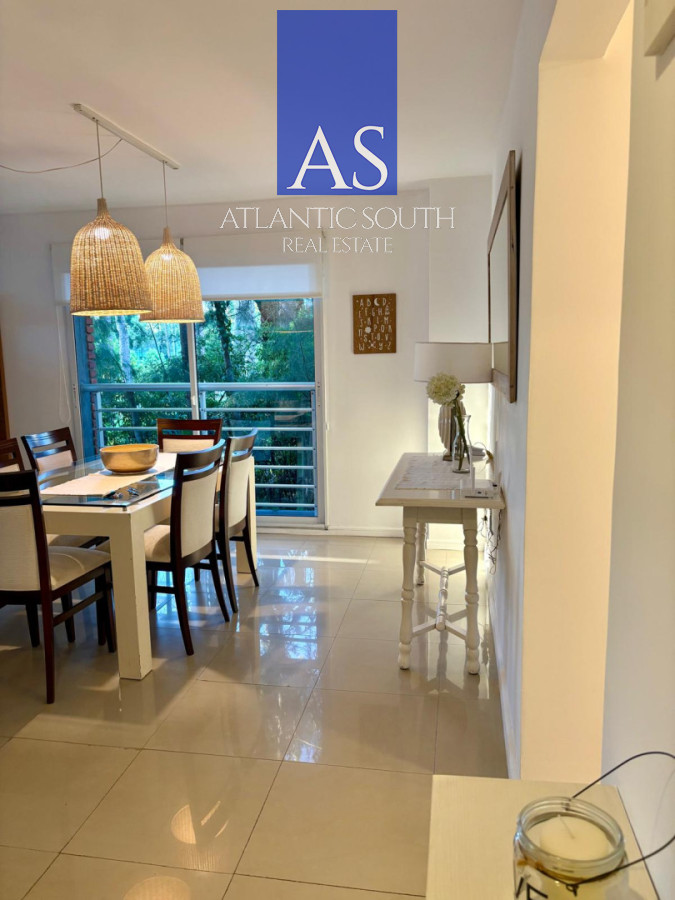 Apartamento ID.4742 - Apartamento moderno 2 dormitorios con parrillero propio Plaza México Punta del Este