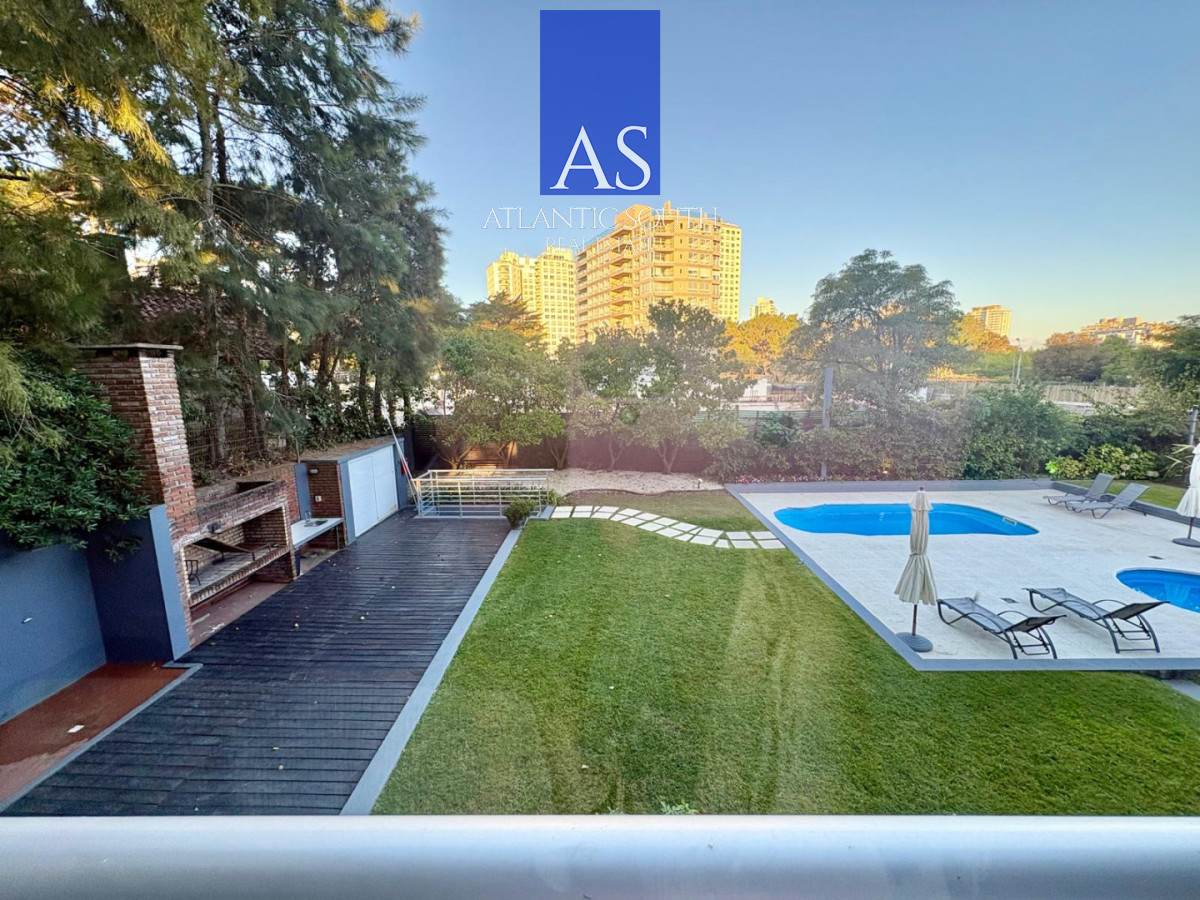 Apartamento ID.4742 - Apartamento moderno 2 dormitorios con parrillero propio Plaza México Punta del Este