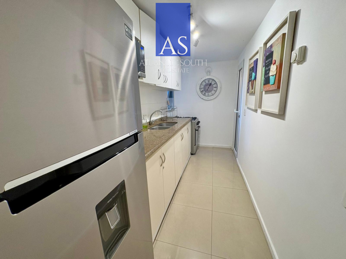 Apartamento ID.4742 - Apartamento moderno 2 dormitorios con parrillero propio Plaza México Punta del Este