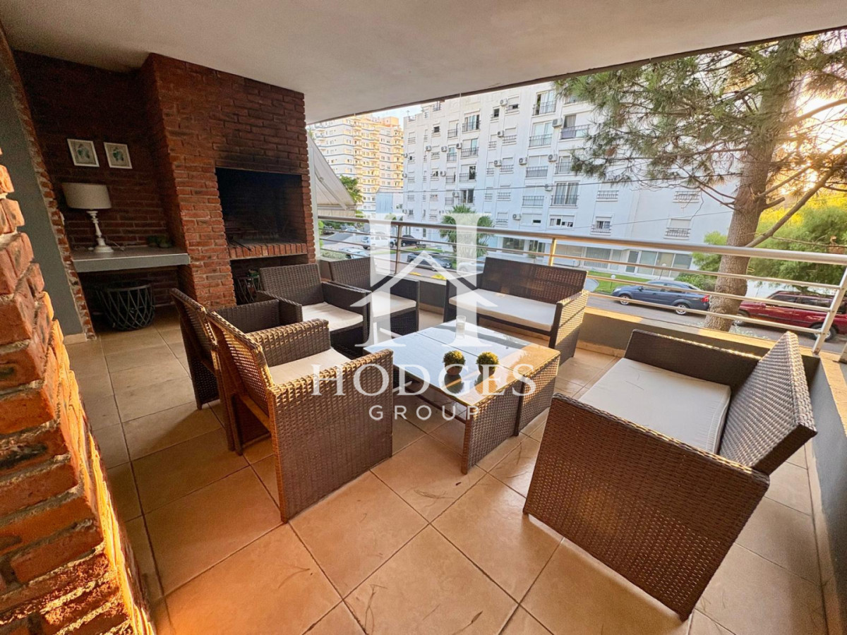 Apartamento ID.117 - Apartamento de 2 dormitorios en Edificio Fairmont - Punta del Este
