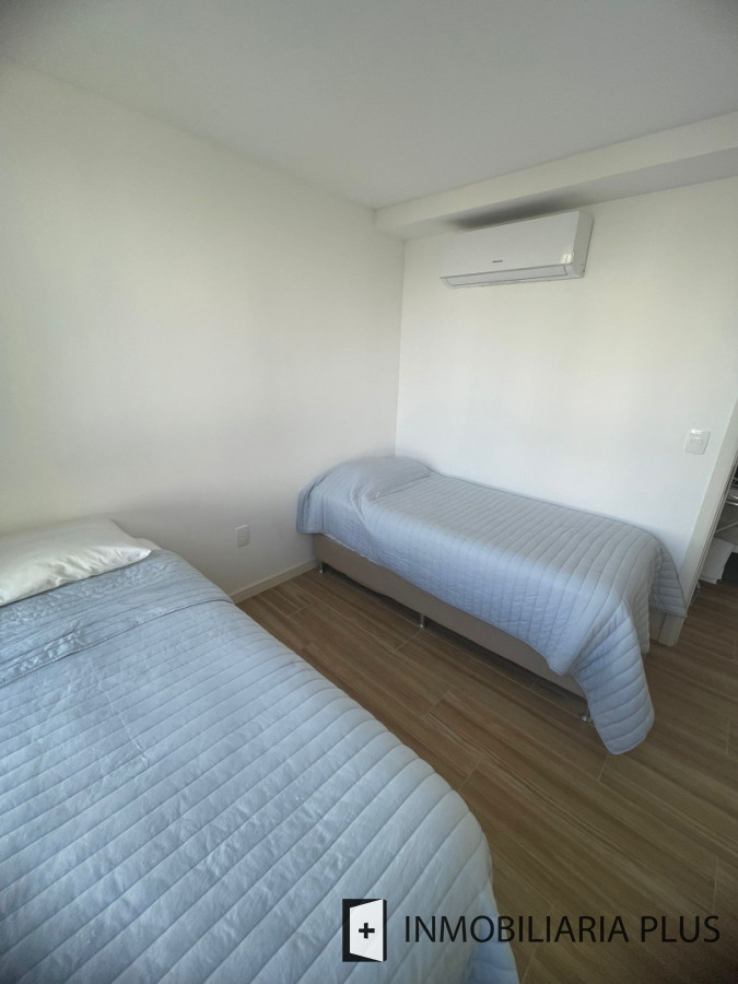 Apartamento ID.1583 - Alquiler de Apartamento de 2 dorm Anual o Invernal en la Península de Punta del Este