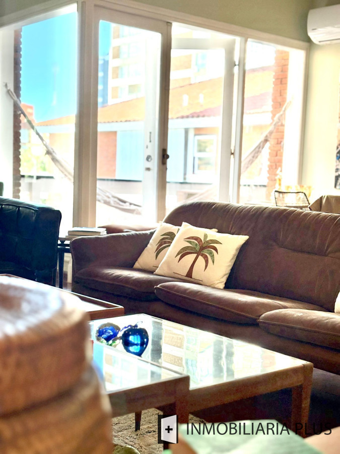 Apartamento ID.1582 - Alquiler anual de Apartamento de  3 dormitorios, 2 baños en la Península de Punta del Este