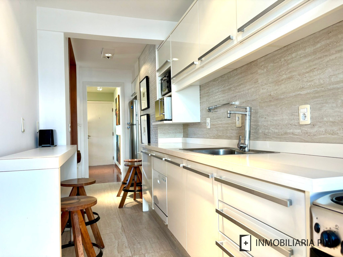 Apartamento ID.1582 - Alquiler anual de Apartamento de  3 dormitorios, 2 baños en la Península de Punta del Este