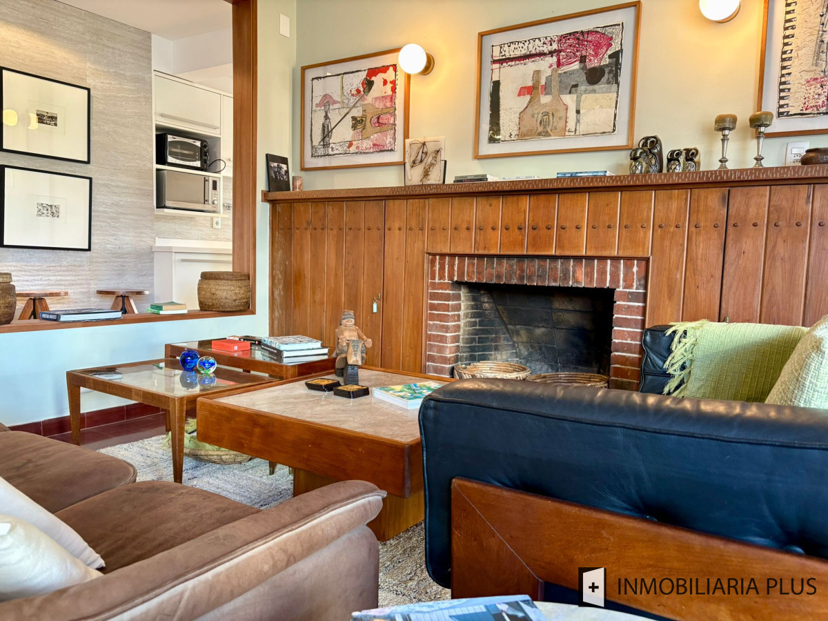 Apartamento ID.1582 - Alquiler anual de Apartamento de  3 dormitorios, 2 baños en la Península de Punta del Este