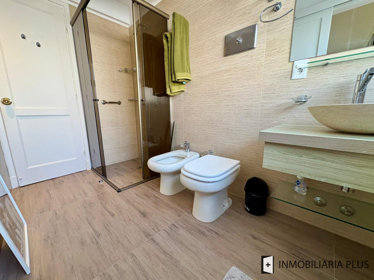 Apartamento ID.1582 - Alquiler anual de Apartamento de  3 dormitorios, 2 baños en la Península de Punta del Este