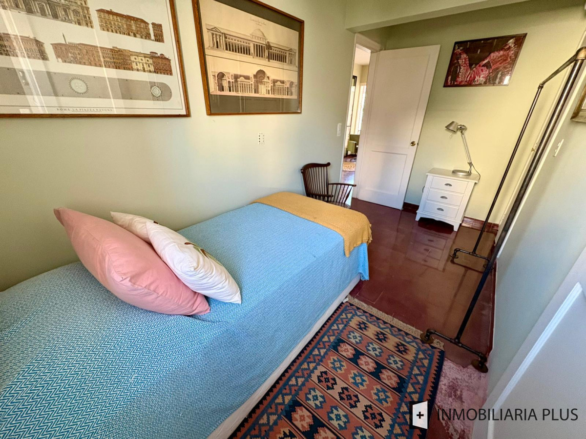 Apartamento ID.1582 - Alquiler anual de Apartamento de  3 dormitorios, 2 baños en la Península de Punta del Este
