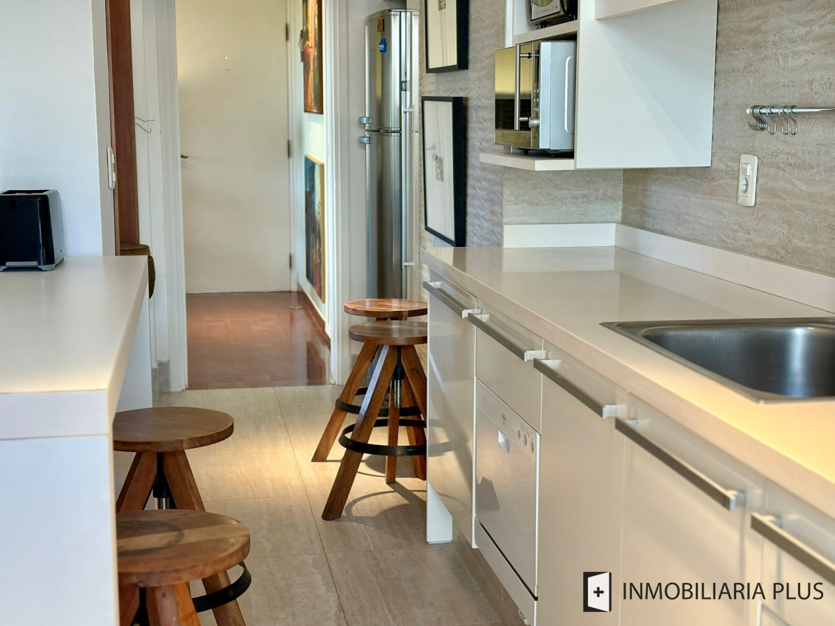 Apartamento ID.1582 - Alquiler anual de Apartamento de  3 dormitorios, 2 baños en la Península de Punta del Este