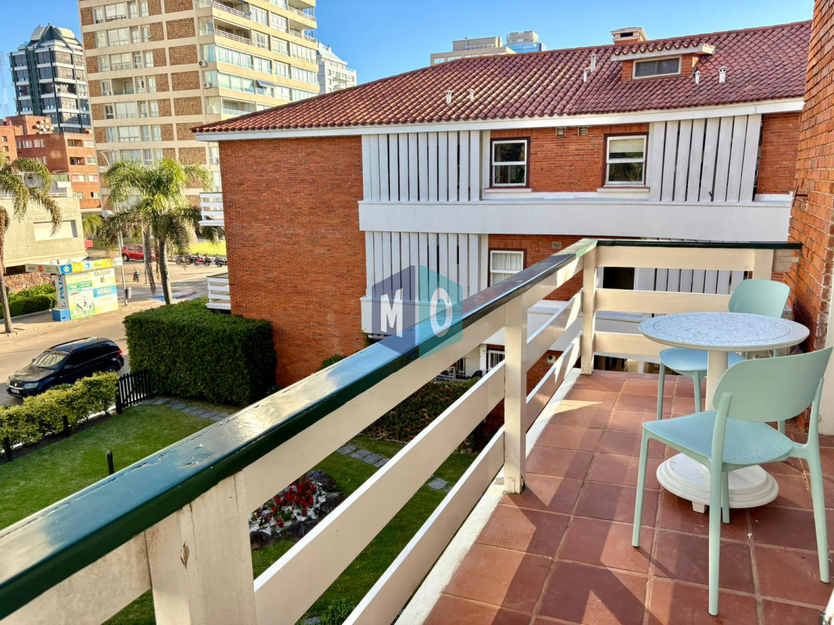 Apartamento ID.1122 - ALQUILER ANUAL 3 DORM - Departamento único a pasos del Puerto