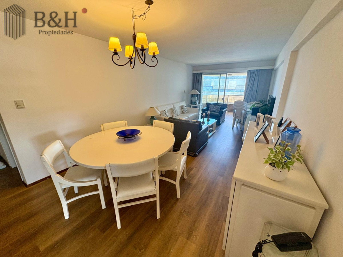 Apartamento ID.6738 - Apartamento en primera línea de Playa Mansa - Edificio Ilha Bella