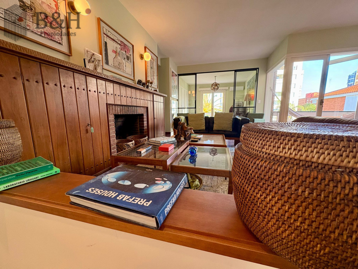 Apartamento ID.6643 - ALQUILER ANUAL 3 DORM - Departamento único a pasos del Puerto