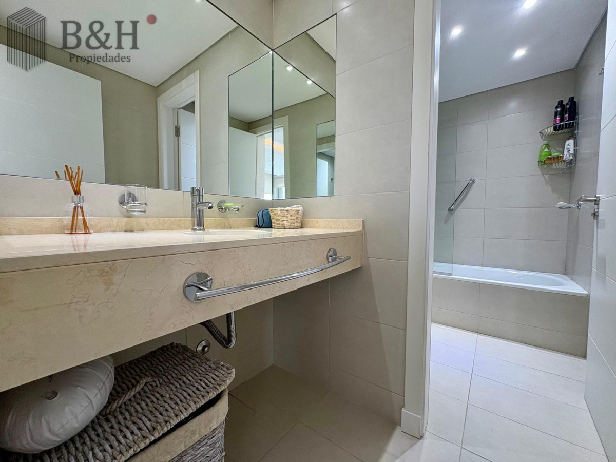 Apartamento ID.6879 - ? PISO ALTO — Apartamento 2 dormitorios en Wind Tower