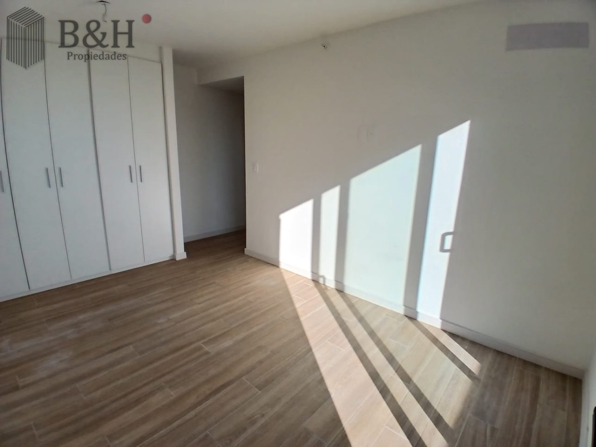 Apartamento ID.6878 - Penthouse de 2 dorm. en Torre Gauguin en Siglo Sol II